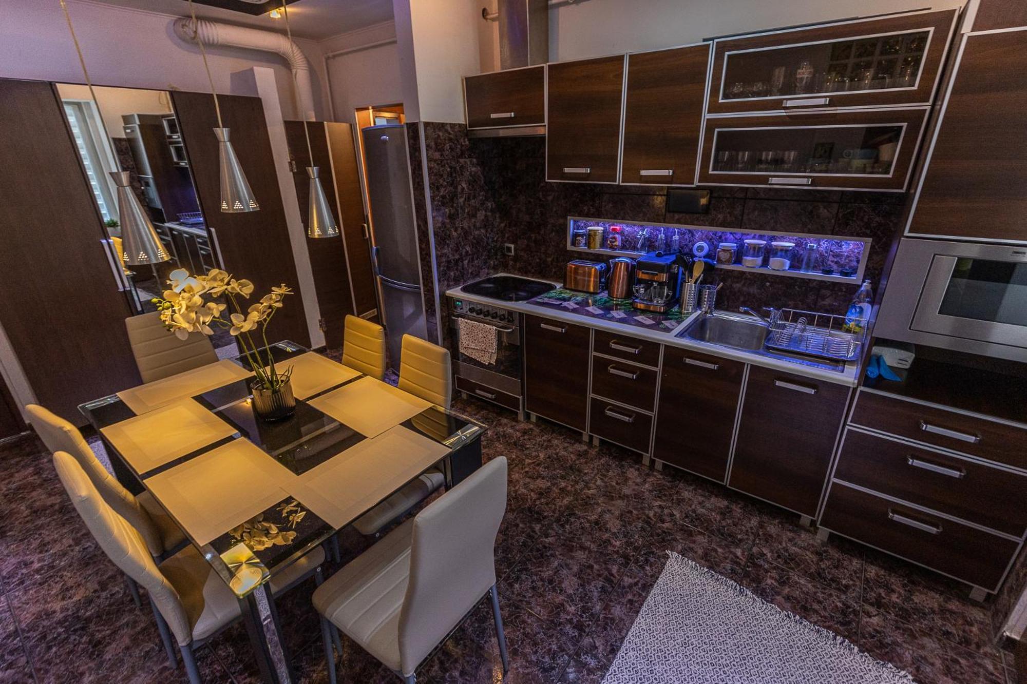 City Vibes Apartment - 3 Bdrms Budapeşte Dış mekan fotoğraf